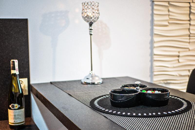Apartamenty Design Centrum-Garbary Street Poznań Buitenkant foto